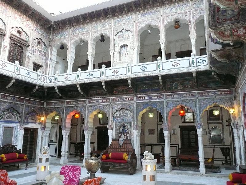 P1050617- Notre hotel - haveli a Mandawa.JPG - Notre hotel - haveli à Mandawa
